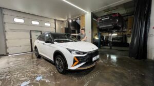 Оклейка Dongfeng Aeolus Huge