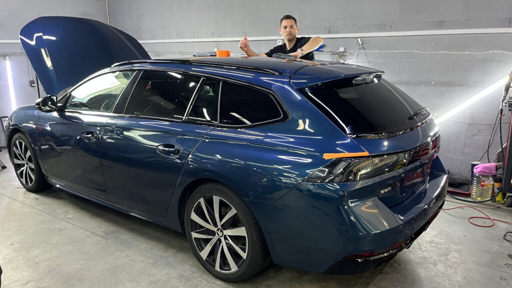 Оклейка пленкой Peugeot 5008