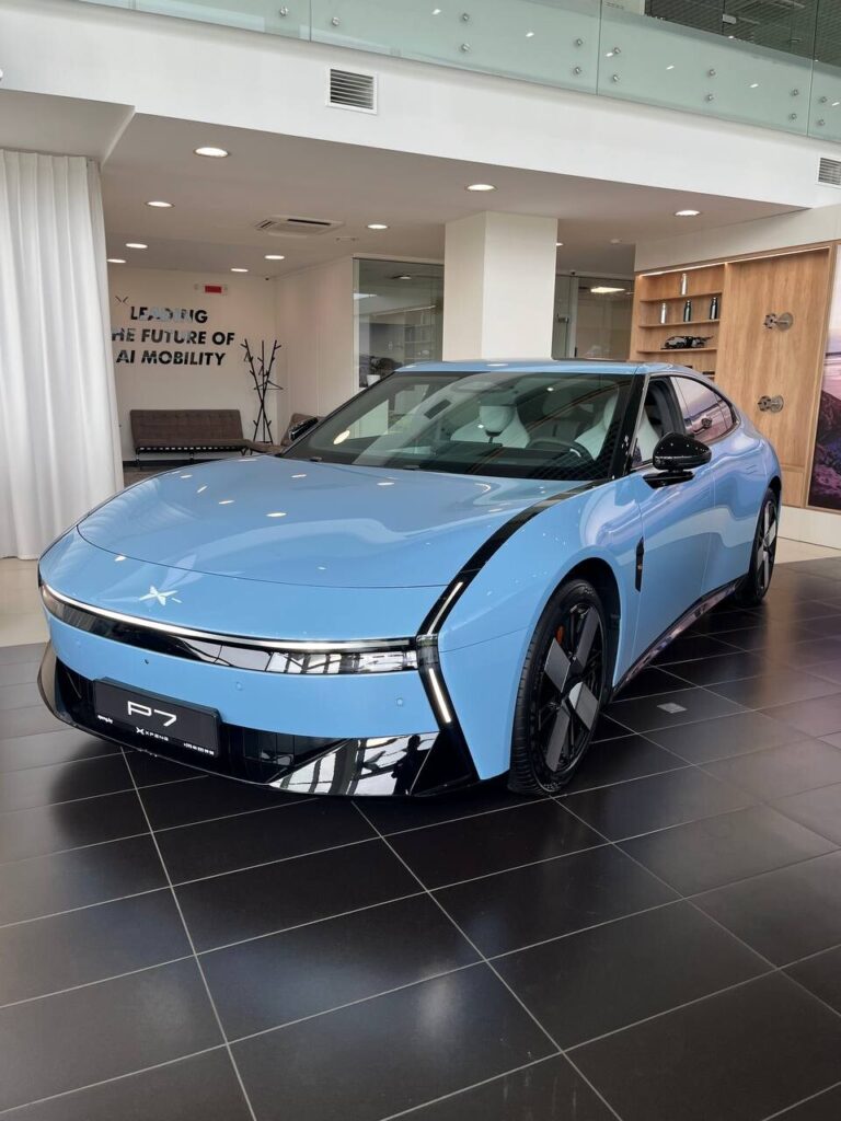 Оклейка пленкой Xpeng P7